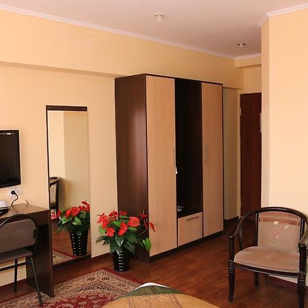 Kausar Hotel 알마티 외부 사진
