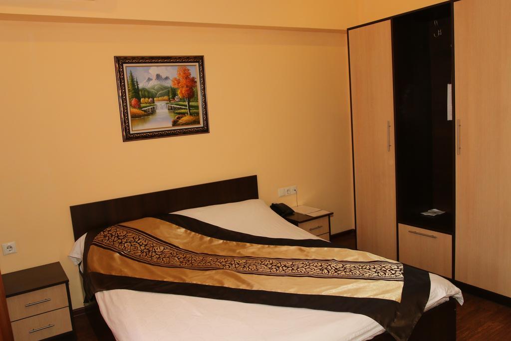 Kausar Hotel 알마티 객실 사진